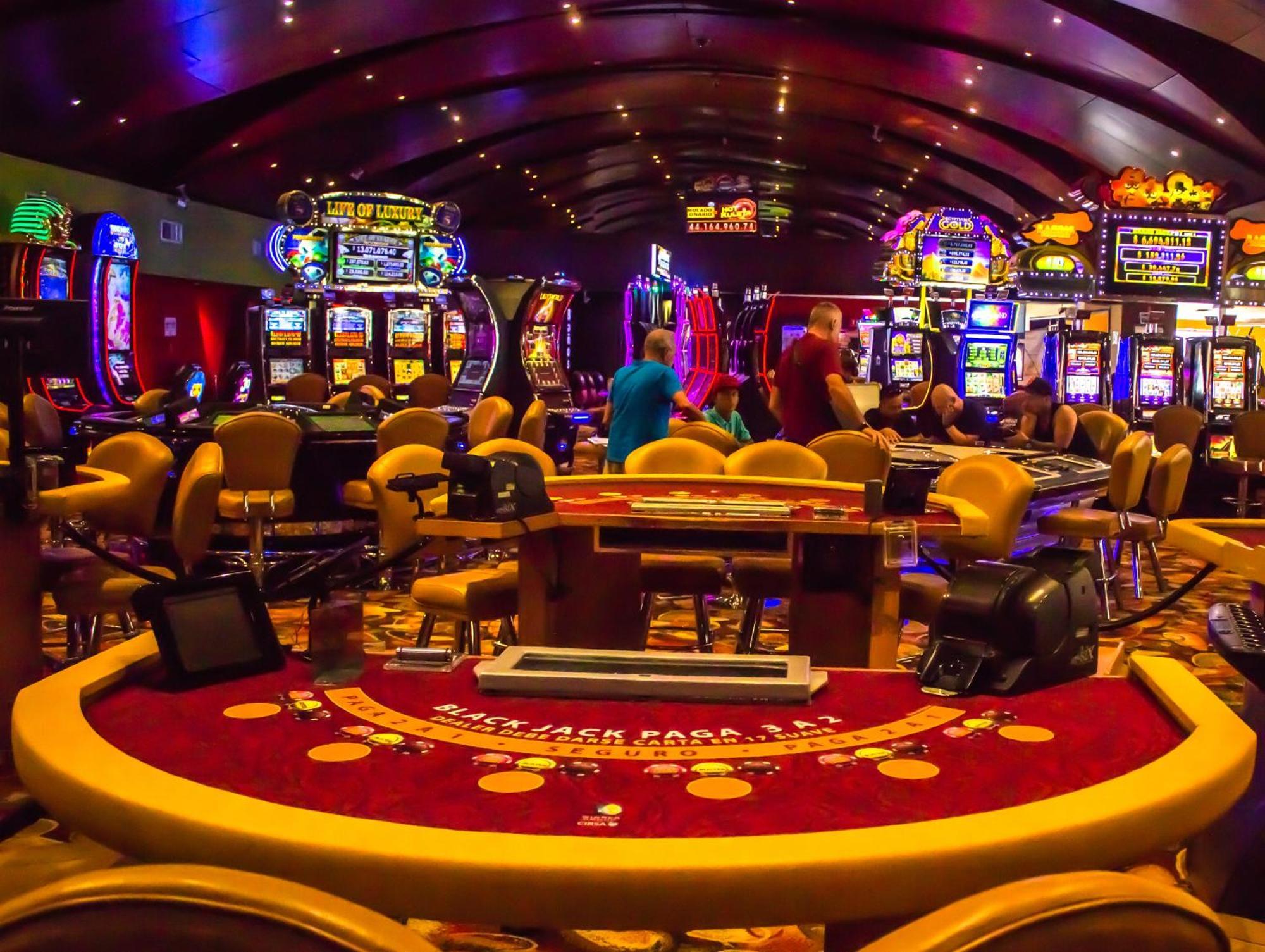 Hotel Almirante Cartagena Colombia Eksteriør billede Casino Slots