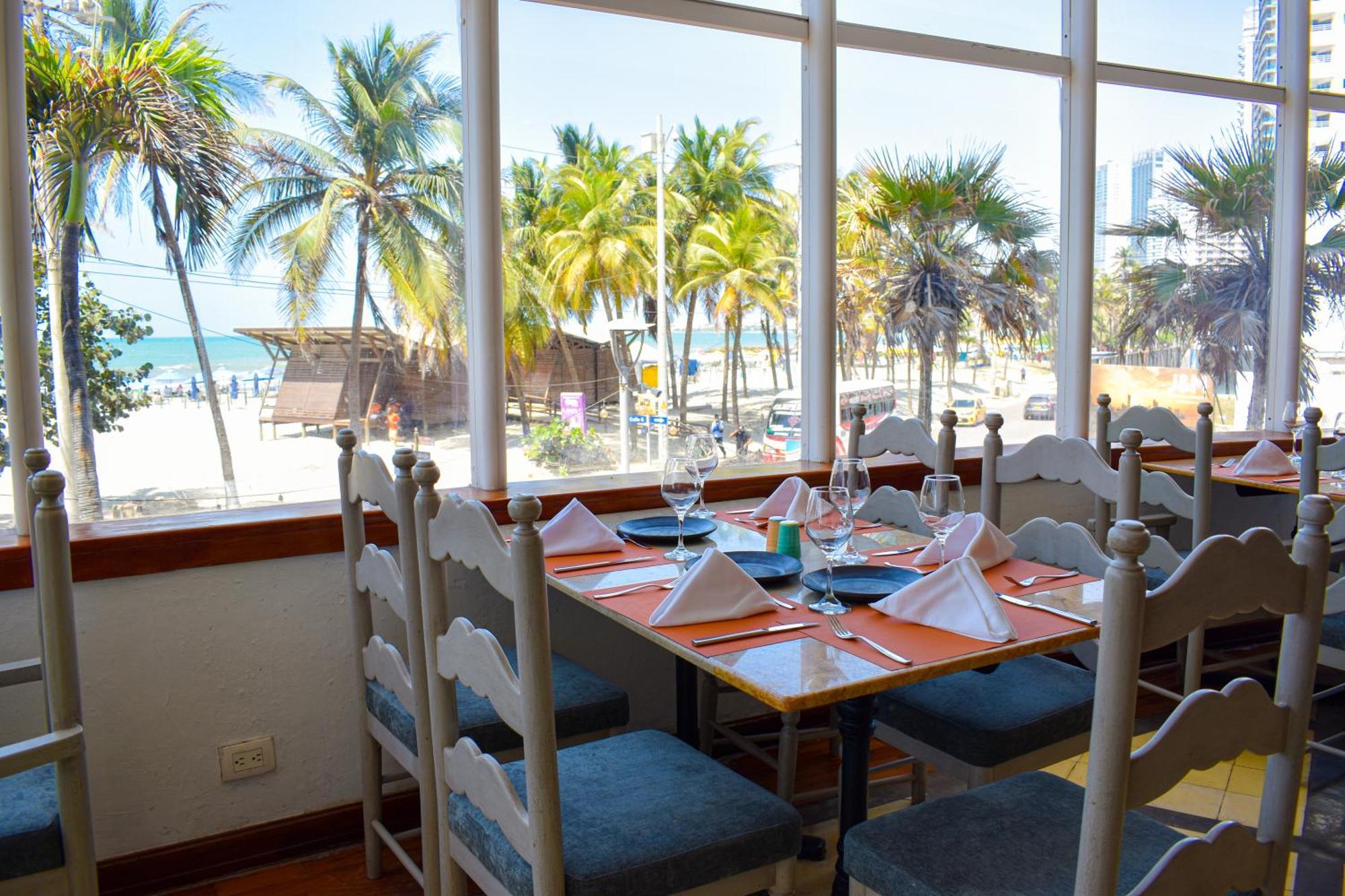 Hotel Almirante Cartagena Colombia Eksteriør billede Restaurant in the hotel